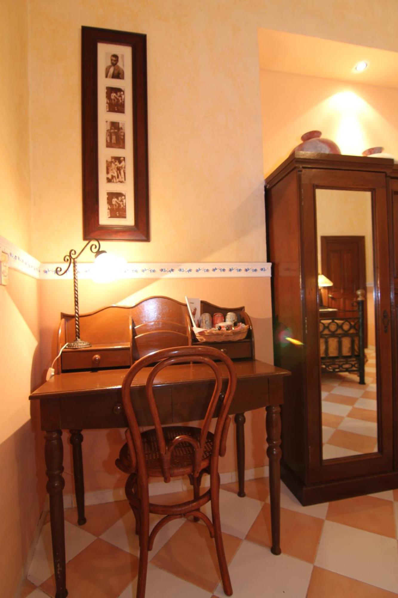 Deluxe Suite 1 double bed & garden view